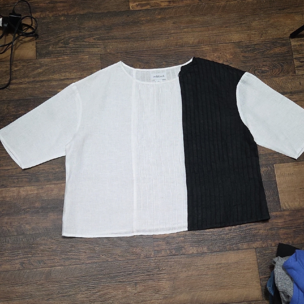 Peck & Peck Cream Linen Top